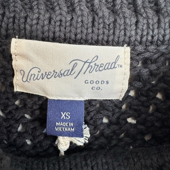 NWT Universal Thread Crochet Knit Open Work Sweater Vest Black Size X-Small - Picture 9 of 11